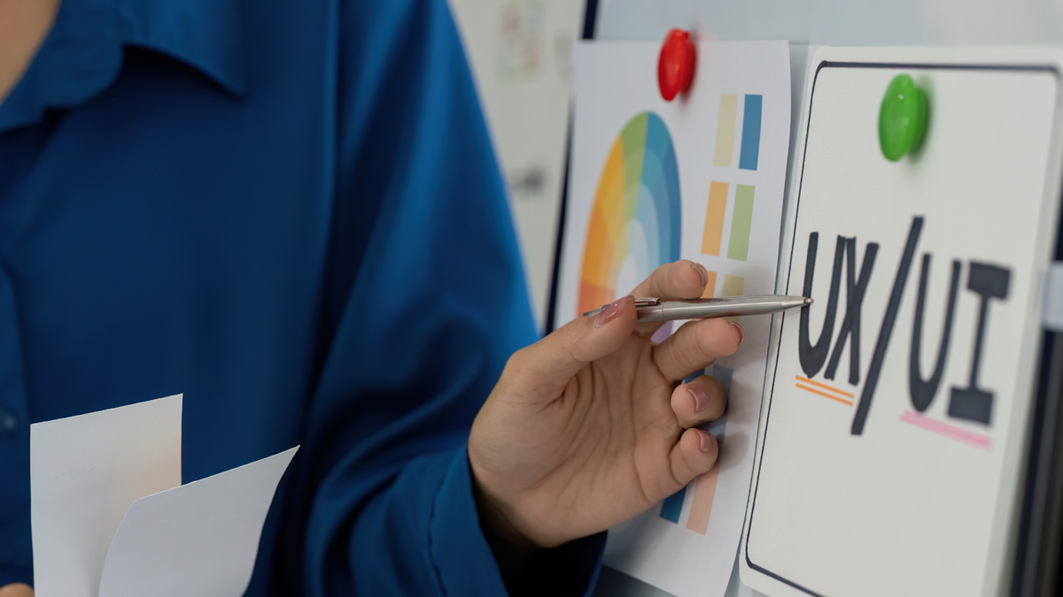 Designer discussing the difference between UX and UI