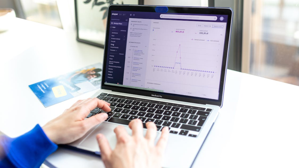 Reviewing store data for a WooCommerce to Shopify migration.