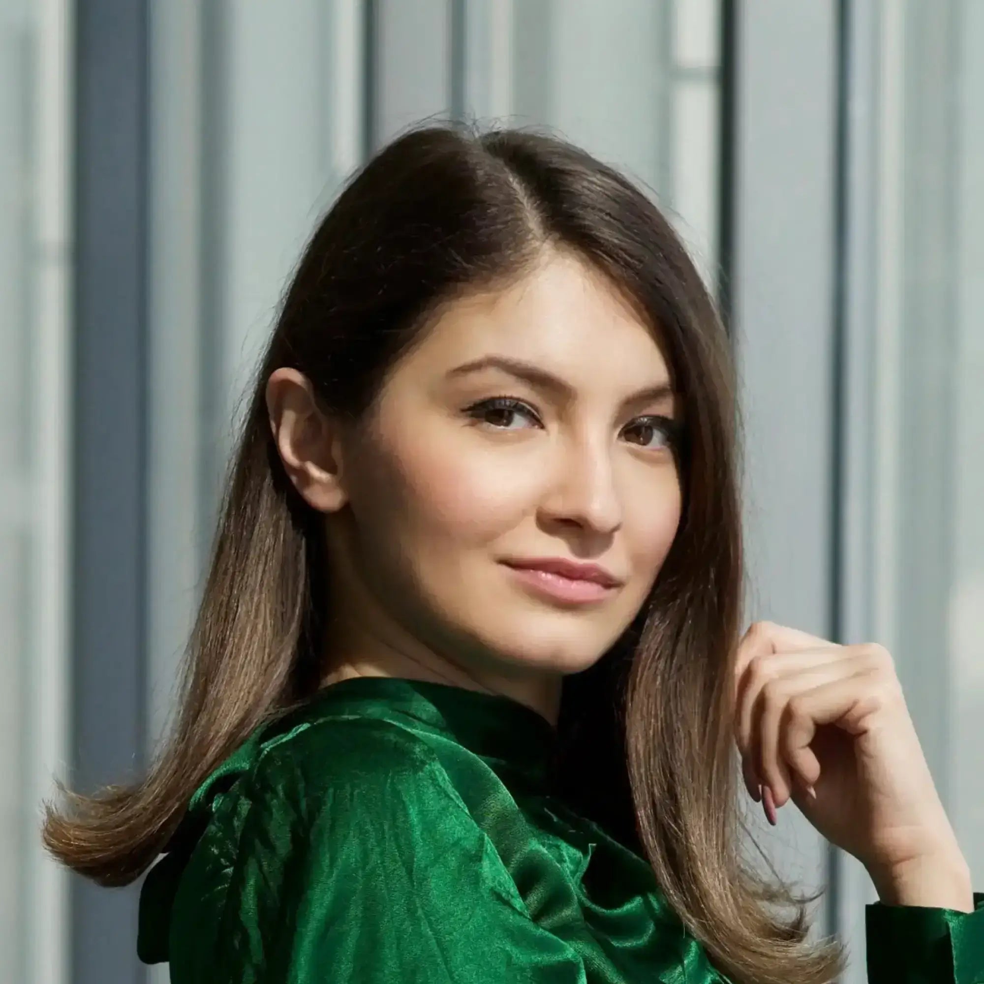 6679cb1ab5600b0451923c69_Elena-Seranova-Headshot